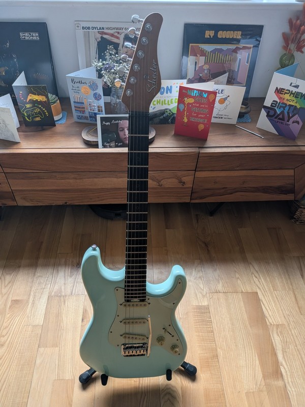 Schecter Nick Johnston Traditional SSS Atomic Frost
