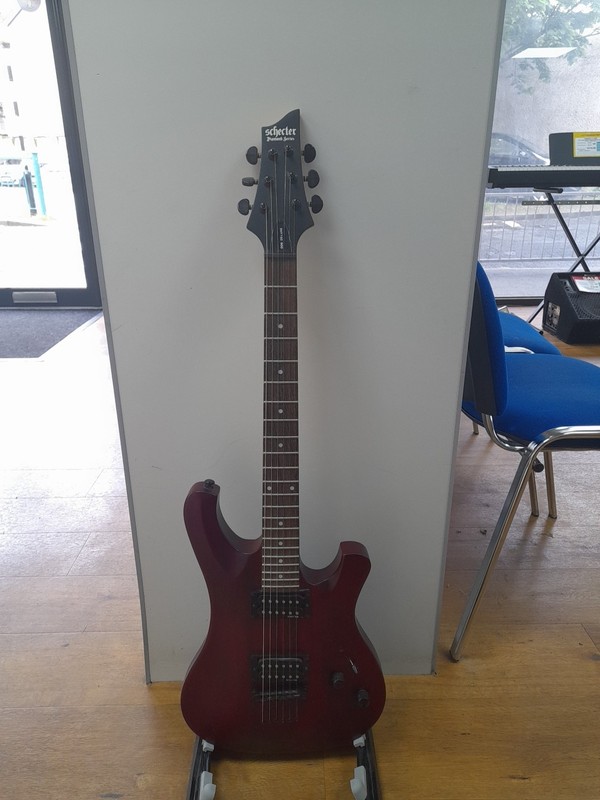 Schecter Diamond Series 600 Deluxe Electric Guitar