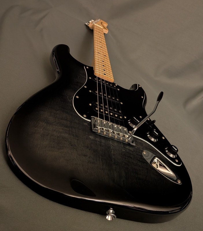Squier Affinity Stratocaster FMT HSS | Black Burst | Mint Condition | Pro Setup