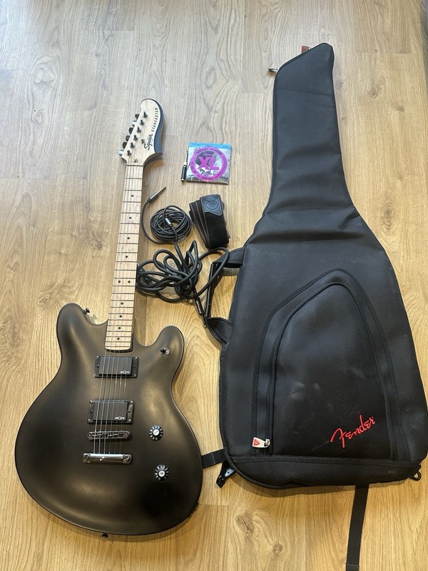 Squier Contemporary Active Starcaster Electric Guitar black