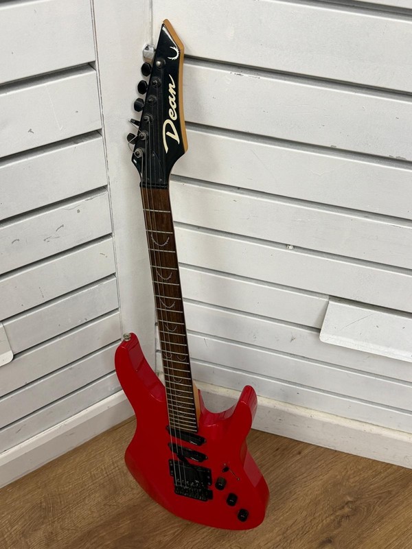 1994 Dean 90 Super Strat Red Guitar DS90 / DS-90-Made in Korea (MIK)