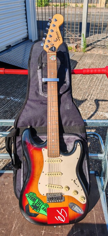 fender squier Stratocaster guitar