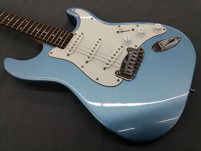 G&L TRIBUTE series LEGACY electric guitar USED