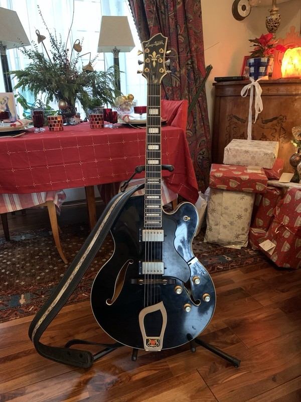 Hagstrom HJ500 Black Gloss Electric Guitar