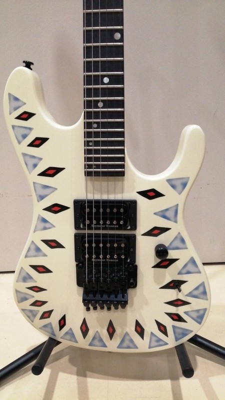 KRAMER NightSwan Vintage White with A Electric Guitar