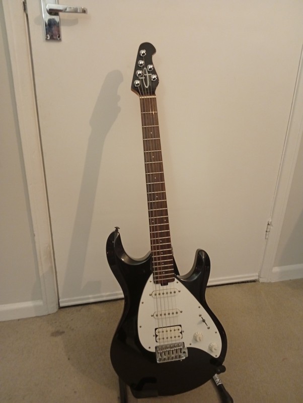 OLP Ernie Ball Music Man Silhouette, Black
