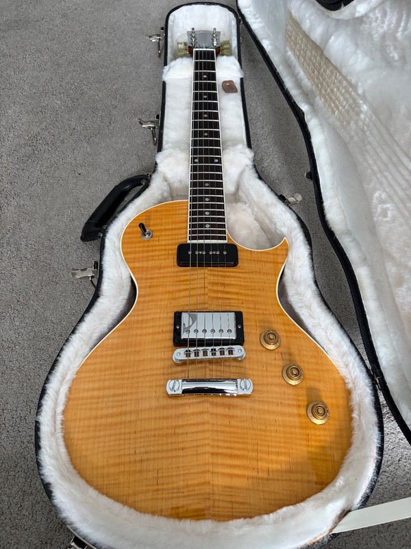 Gibson Nighthawk Ltd Edition-2009-Trans Amber-Mint!