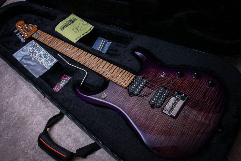 ERNIE BALL USA Music Man John Petrucci Signature JP15 “Purple Nebula” (2025)