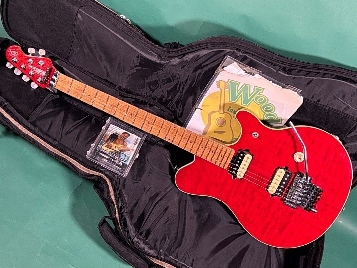 MUSIC MAN EVH TRANS RED Used Electric Guitar 1992