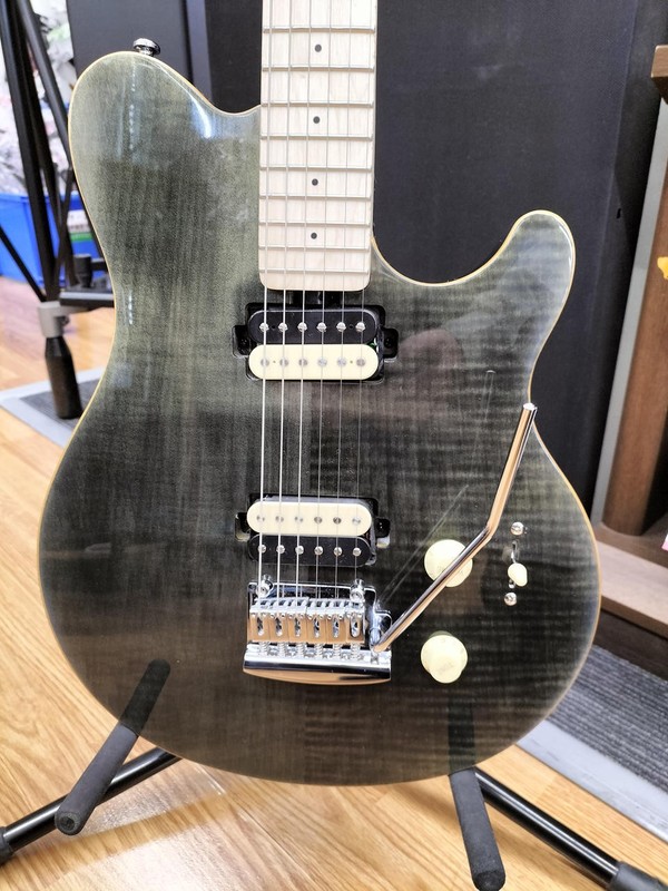Sterling By Music Man / Ax20 (no260208)