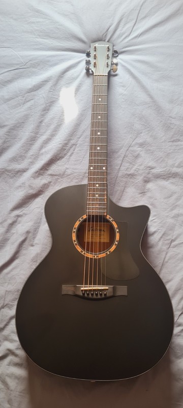 Eastman AC122-2CE Electro Acoustic Guitar, Perfect Condition, Free Postage