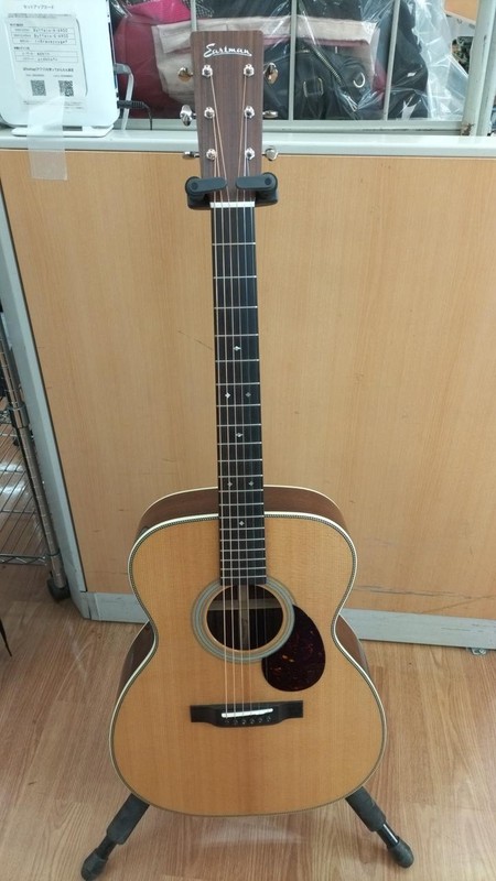 EASTMAN E8 OM-TC Acoustic Guitar (no260501)