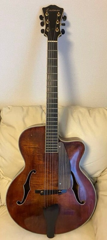 Eastman AR-805 Archtop Hollow Body Guitar