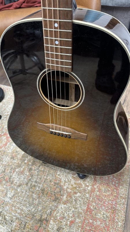 Eastman Acoustic Guitar E20SS
