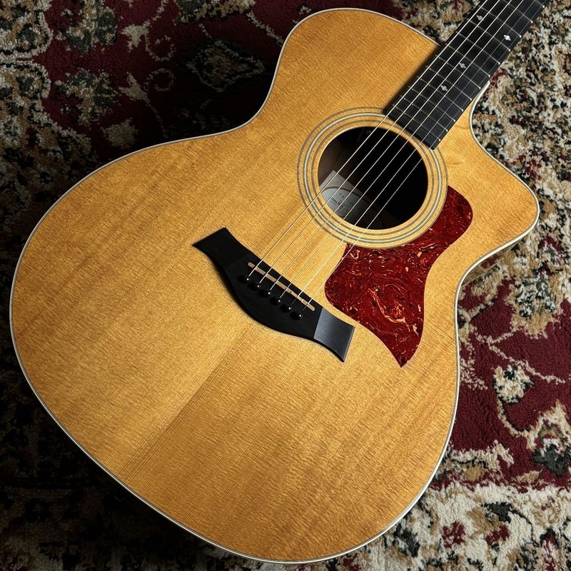 Taylor 214ce DLX (no260515)