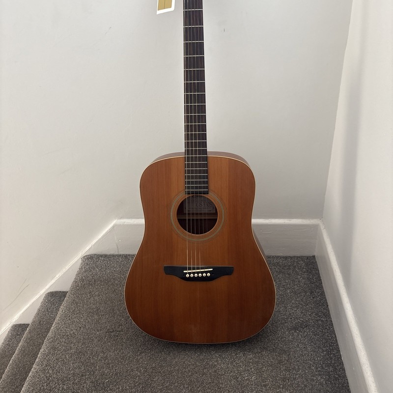 Takamine G330S Acoustic Guitar-2nd Hand