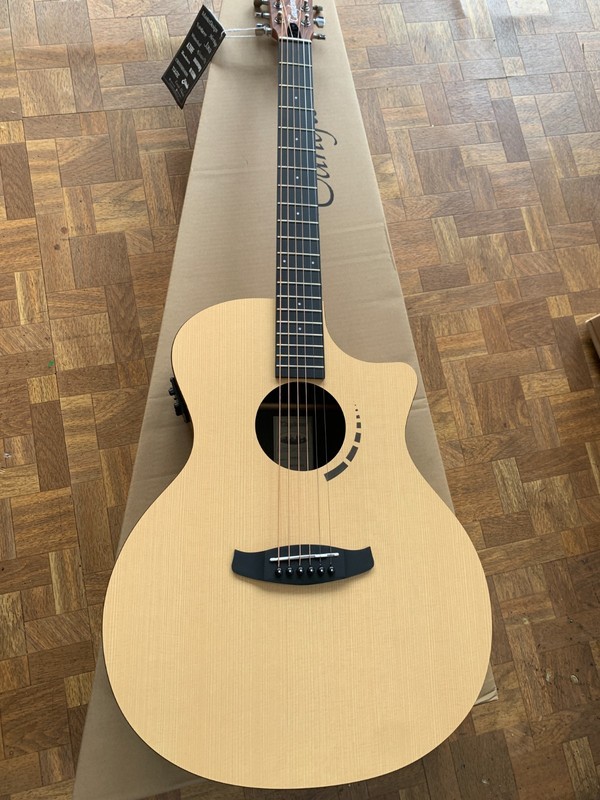 Tanglewood TM6CE, Cutaway Electro Acoustic Super Folk Guitar, SSP £229