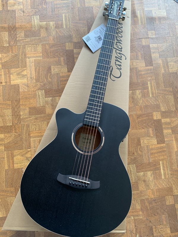 Tanglewood TWBBSFCELH LEFT HANDED Electro Acoustic Folk Size Guitar SSP £239
