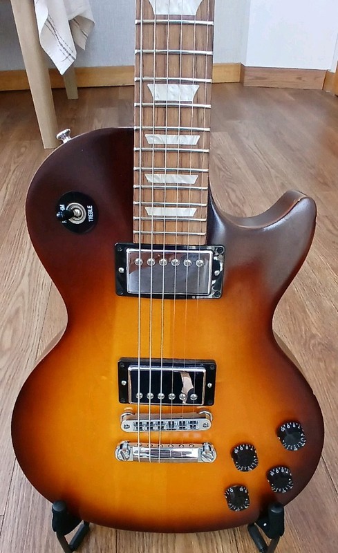 Gibson Les Paul 60’s Tribute Electric Guitar. 2013 Model