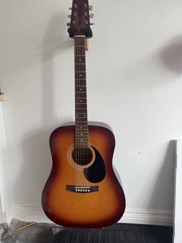 Tanglewood Acoustic Guitar TW300