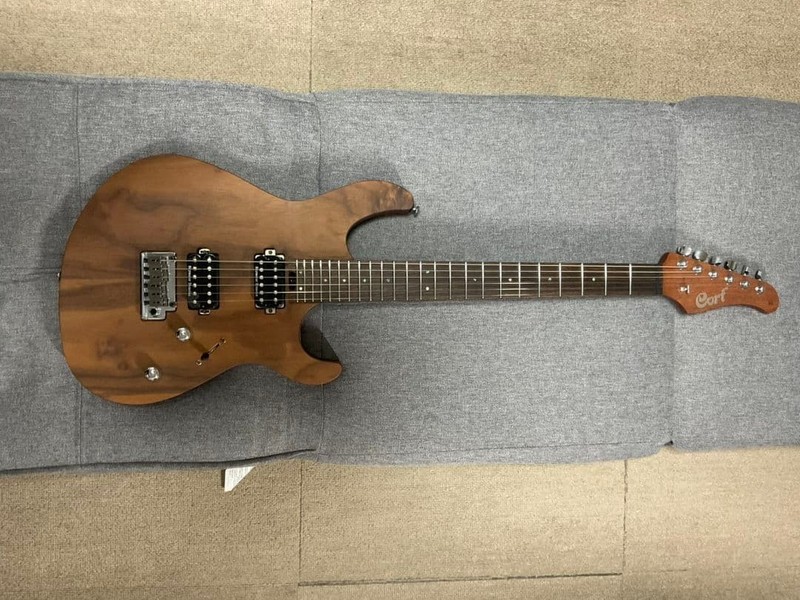 Cort G300 Raw Electric Guitar Stainless Fret Rock Peg High Quality Tone
