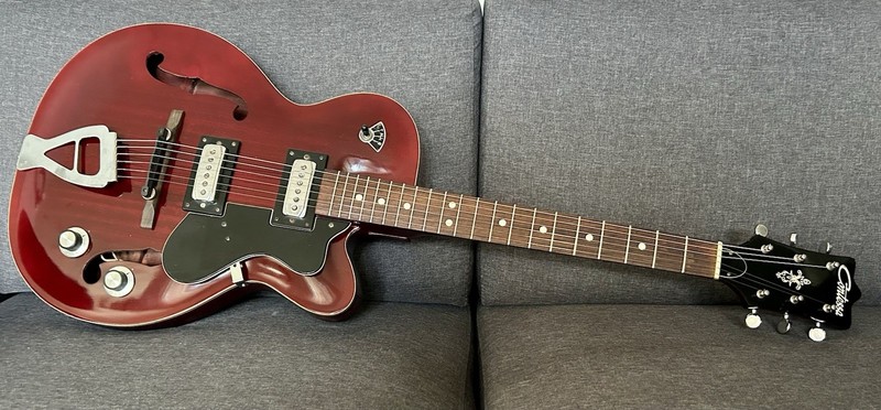 Contessa hollow body electric guitar. Vintage made in Italy. 60’s restored