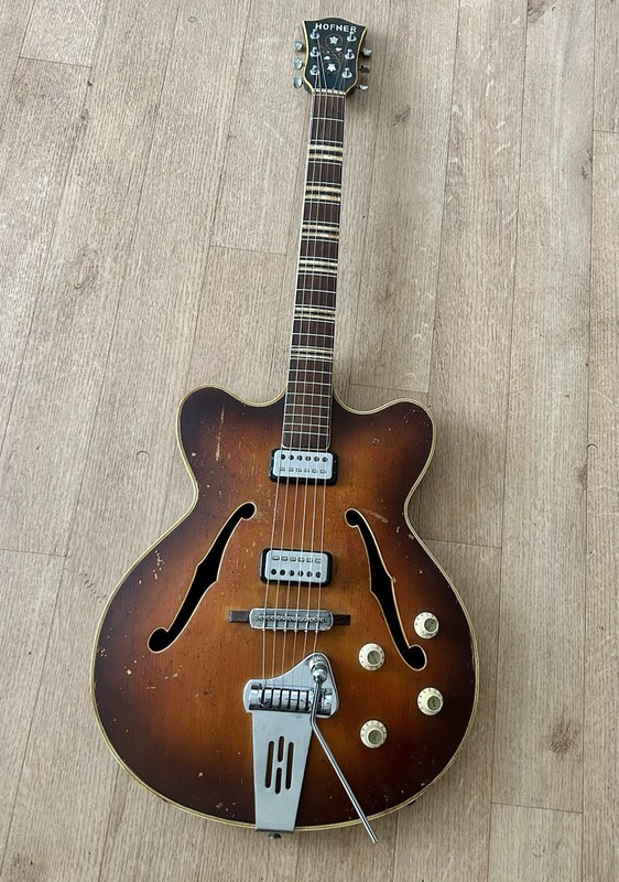 Hofner Verithin. Vintage Germany 60’s. Hollow electric guitar. Natural relic