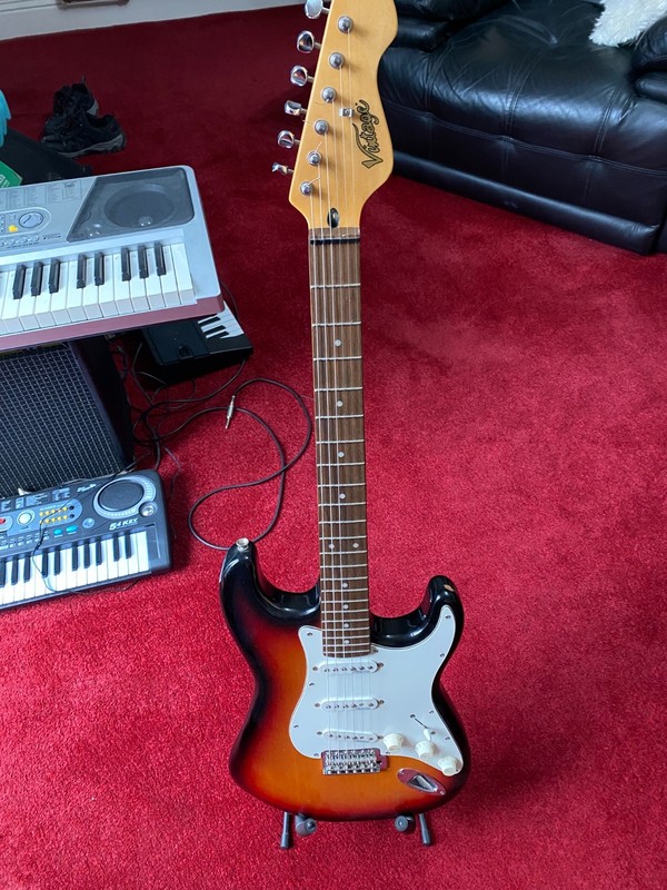Vintage Electric Guitar V6 Sunburst
