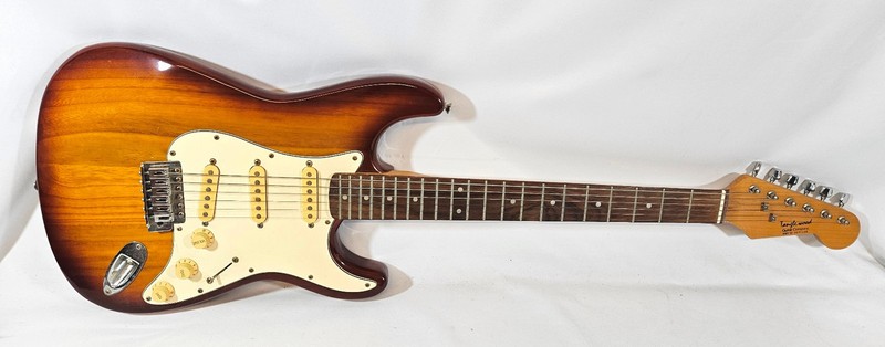 Vintage Tanglewood FST 32 Outlaw Electric Guitar Sunburst Stratocaster SSS