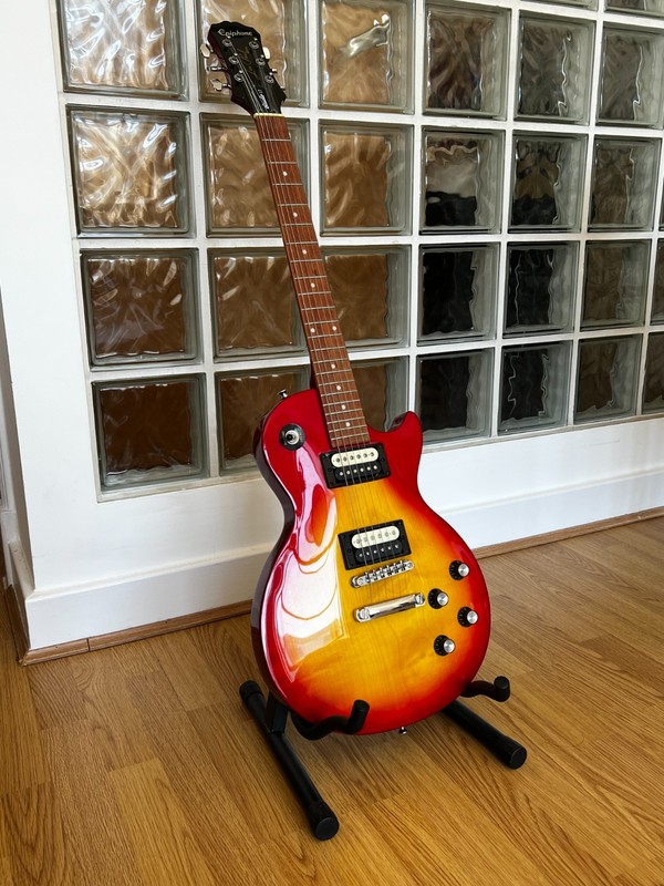 Epiphone Les Paul Studio LT Electric Guitar-Heritage Cherry Sunburst