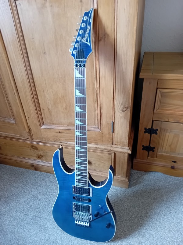 IBANEZ Guitar