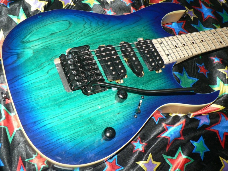 Superb Ibanez R470 Blue Moon Burst, Locking Trem, Repaired Hence Price