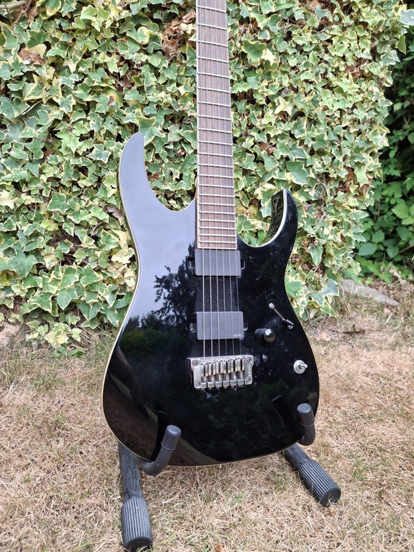 Ibanez RGIR20FE Iron Label Guitar in Black Excellent