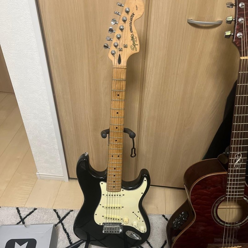 Fender Stratocaster Electric Guitar